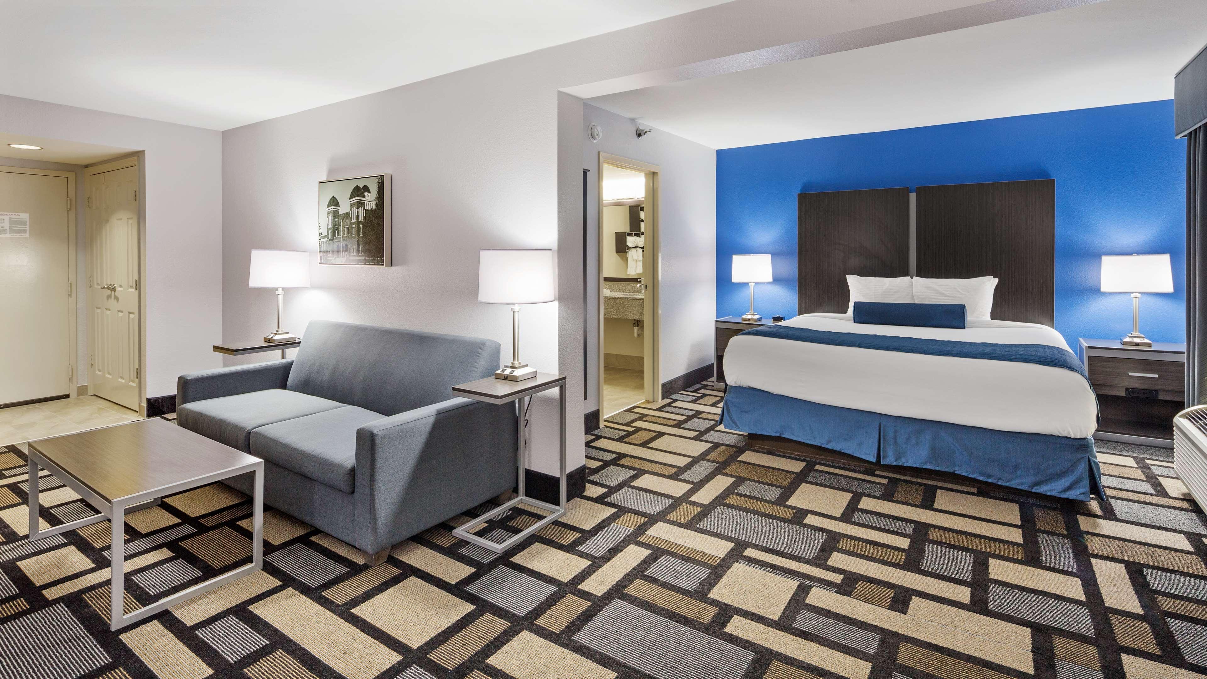 Best Western Plus Birmingham Inn & Suites Bagian luar foto