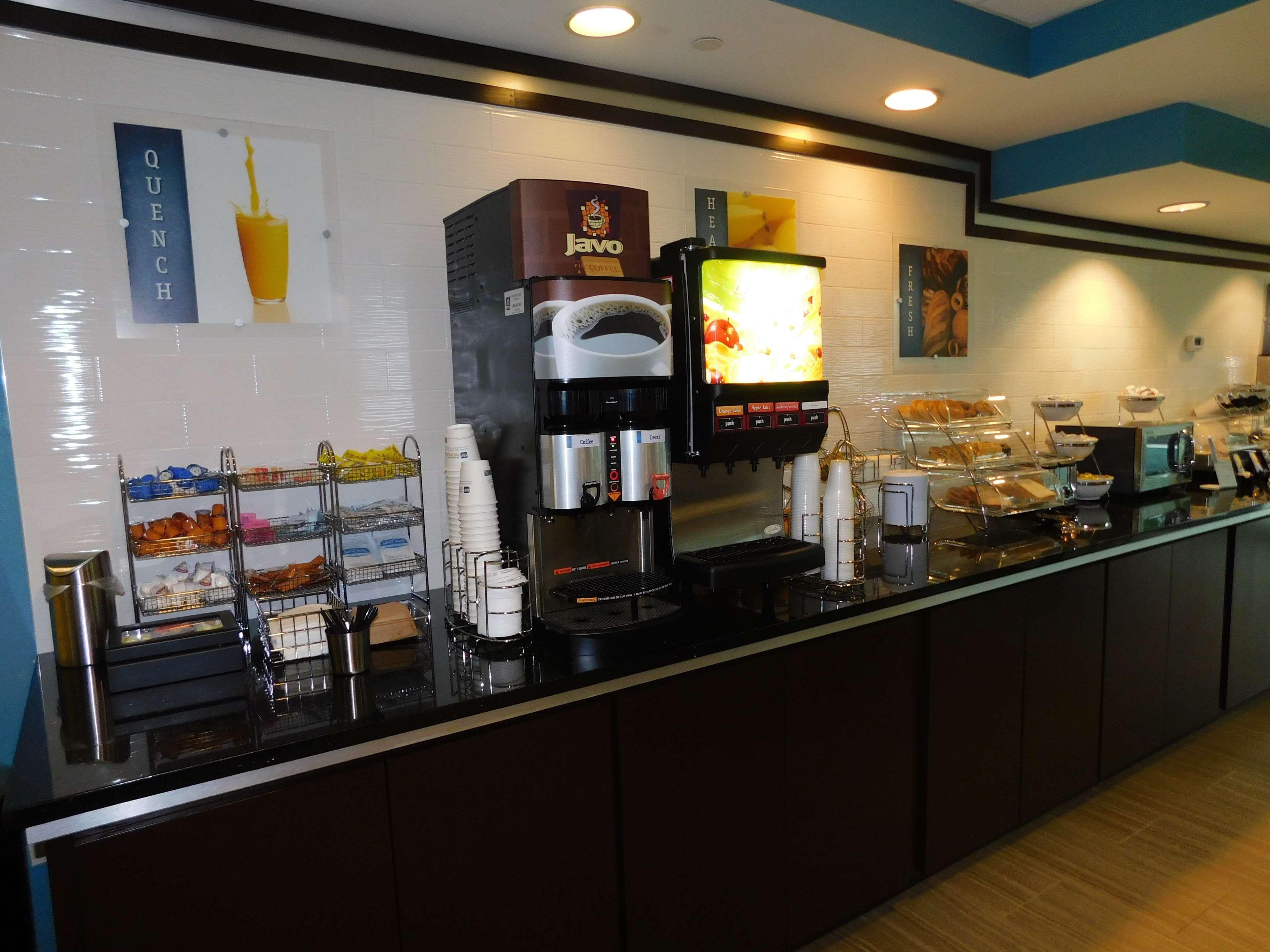 Best Western Plus Birmingham Inn & Suites Bagian luar foto